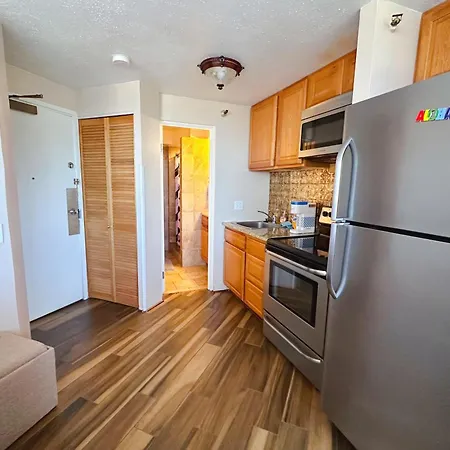 Waikiki Studio Steps To Beach-Mall Free Parking-Wifi Honolulu Room photo