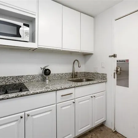 Waikiki Studio Steps To Beach-Mall Free Parking-Wifi Honolulu Room photo